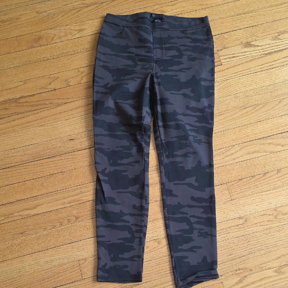 Sanctuary Dark Camouflage Pants